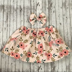 Handmade baby/toddler skirt with bow